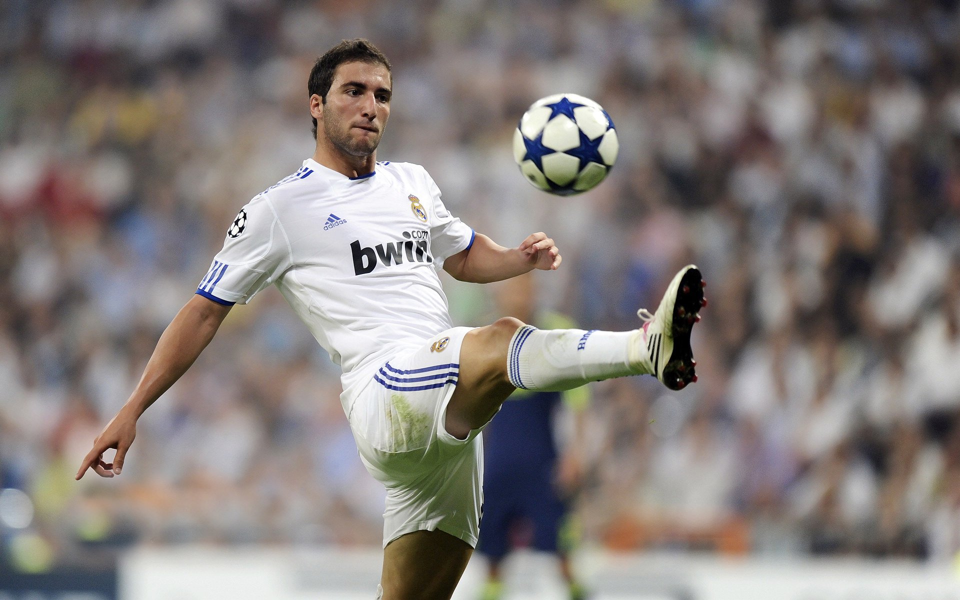 中超联赛的俱乐部社会责任,中超俱乐部靠什么盈利